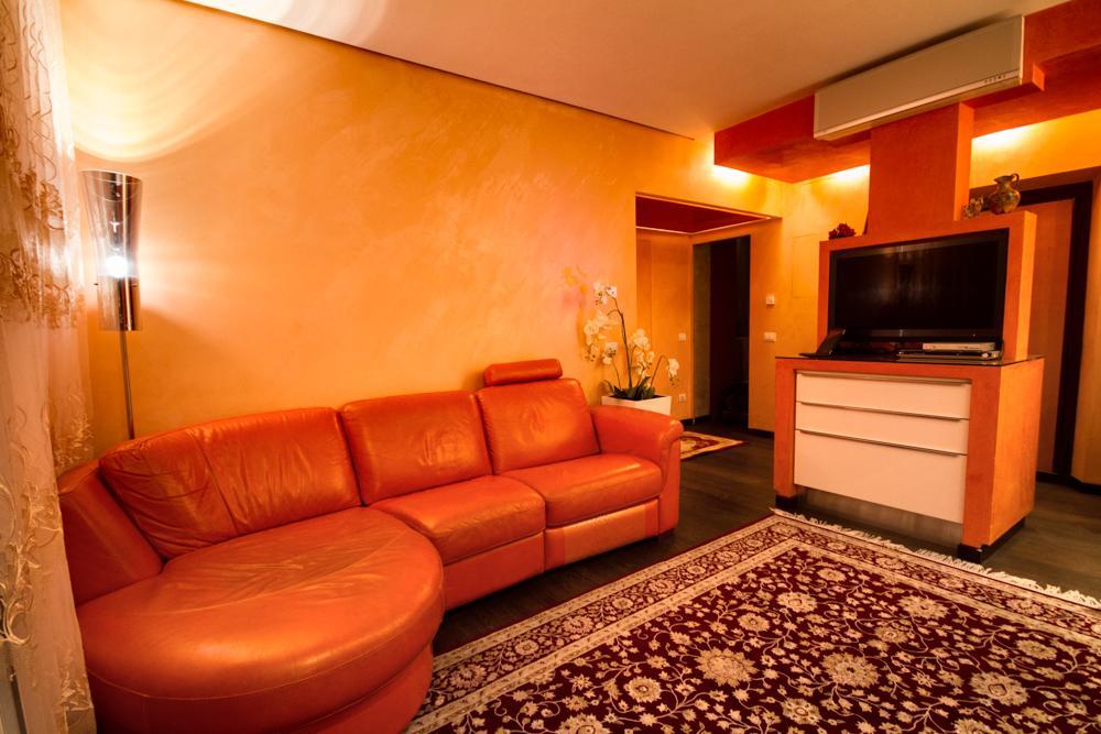 Apartment Holiday Magenta *